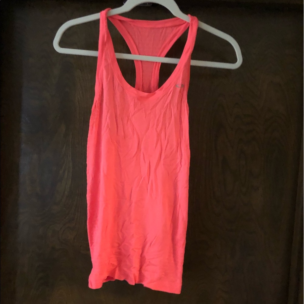 Sports tank